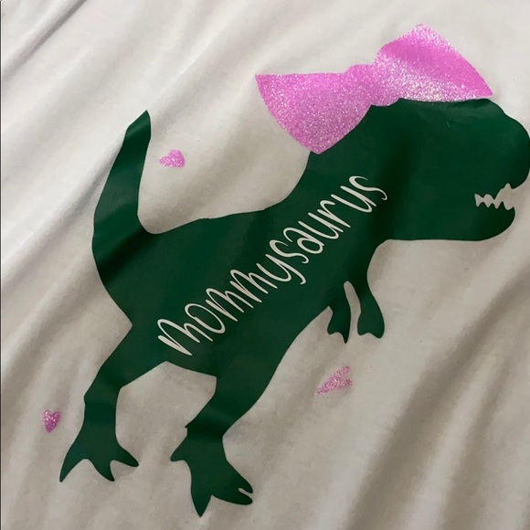 Mommysaurus Rex Raglan Tee - Picture 2 of 2